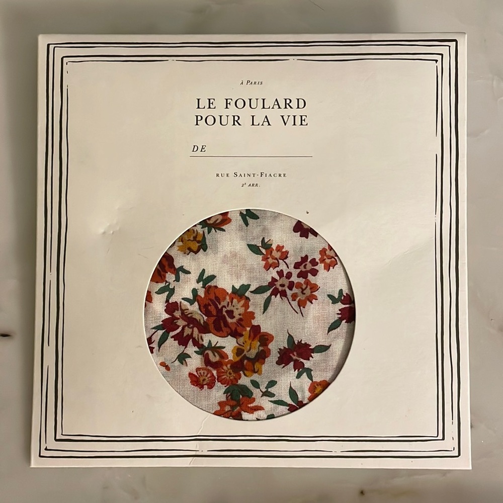Le Foulard
